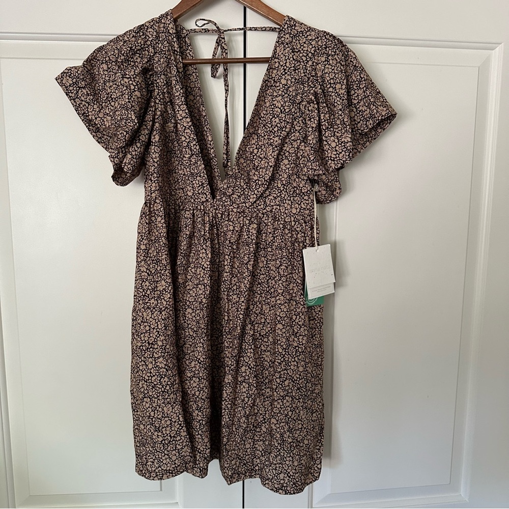 Anna Nata Deep VNeck Floral Dress